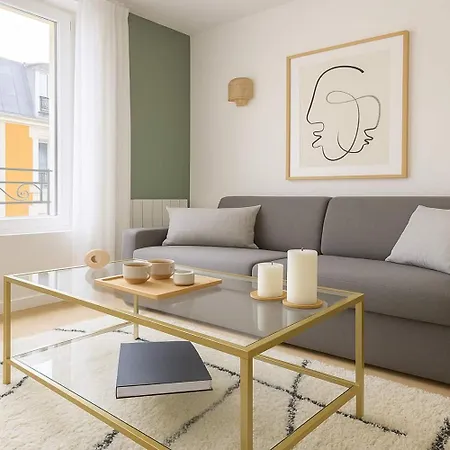 Arc De Triomphe - Deluxe Paris